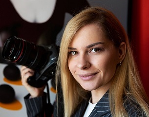 Dasha Eremeeva, best professional photographer in Europe 2020 asks for help to save her art !